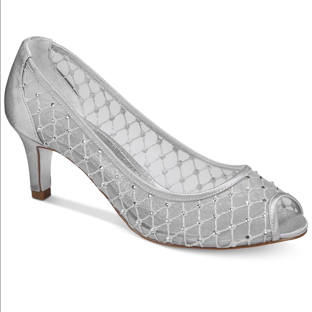 Adriana Papell diamond 💎 size 6 shoes